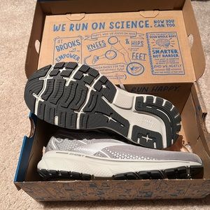 Brand new Ghost 14 womens shoes